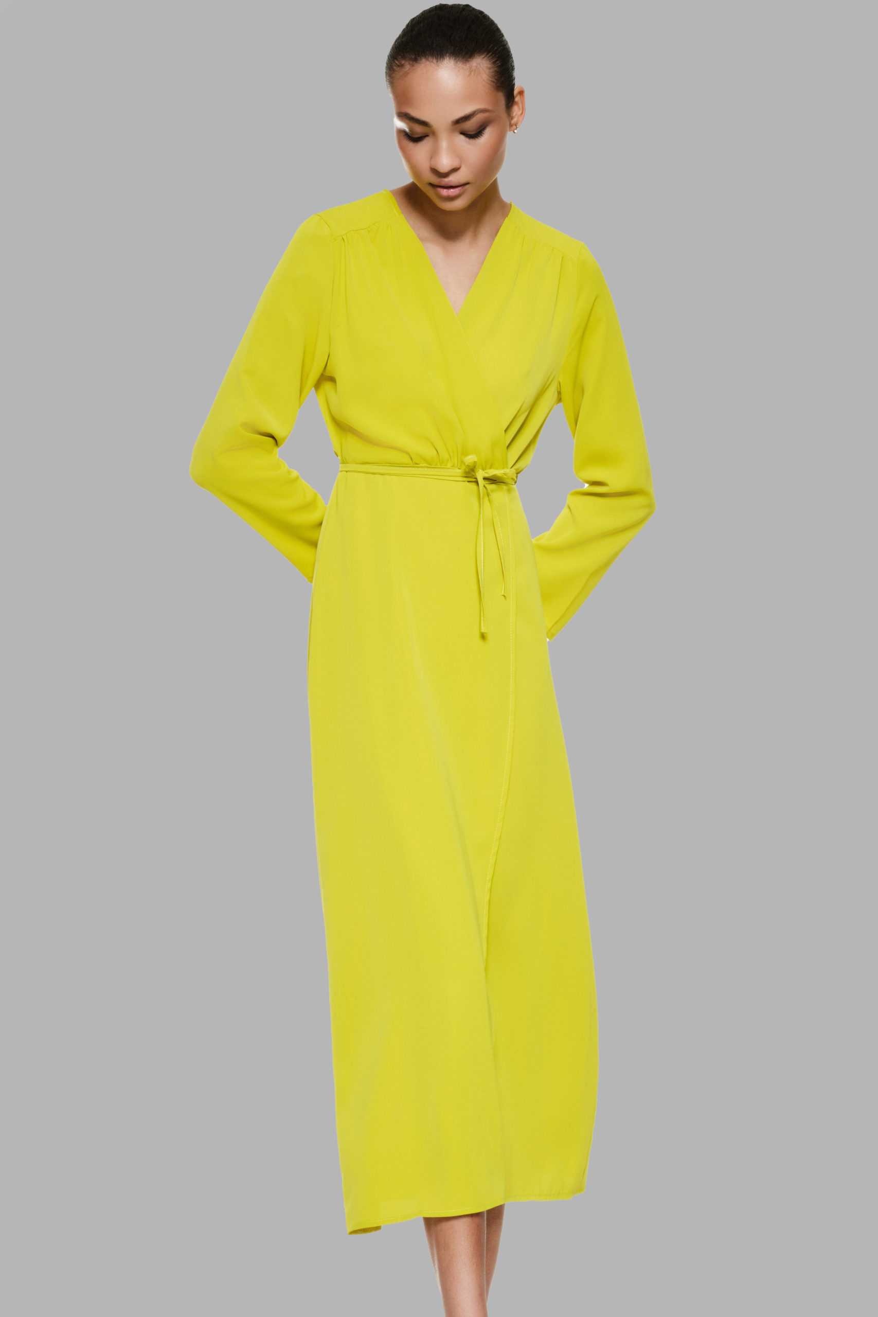 longue robe jaune femme